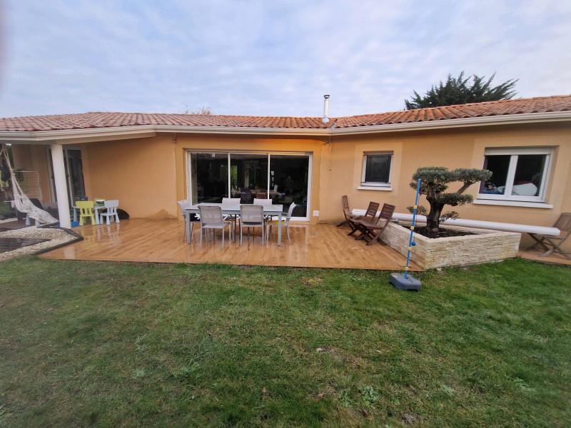 Choisir Pierrick Thebault pour agrandir l'ouverture dans le mur porteur d’une maison située à Cazaux