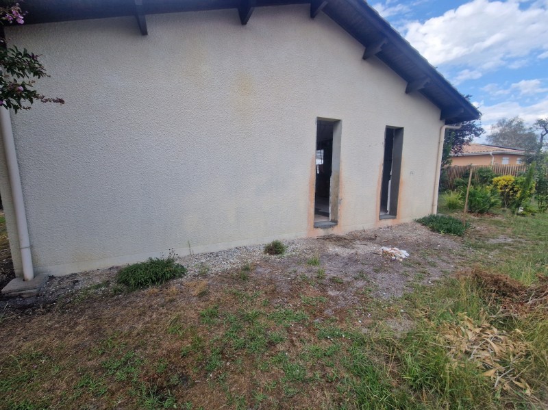 Rénovation complète pour métamorphoser une maison ancienne à Sanguinet par un maçon