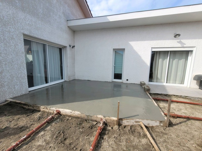Réalisation d’une dalle en béton pour un agrandissement de salon situé à Biscarrosse