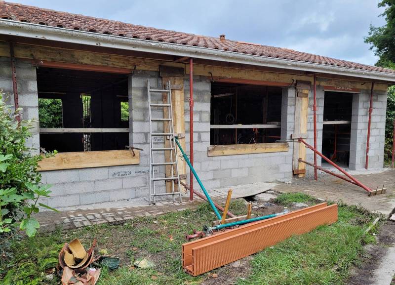 Artisan compétent pour la rénovation structurelle près de Cazaux