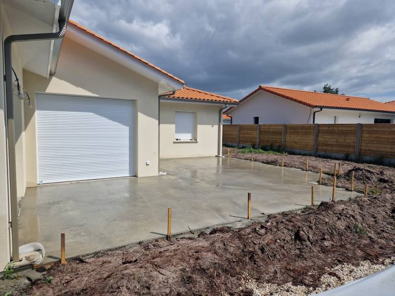 Construire d'une terrasse plein sud en béton par un professionnel aux alentours d’Escource