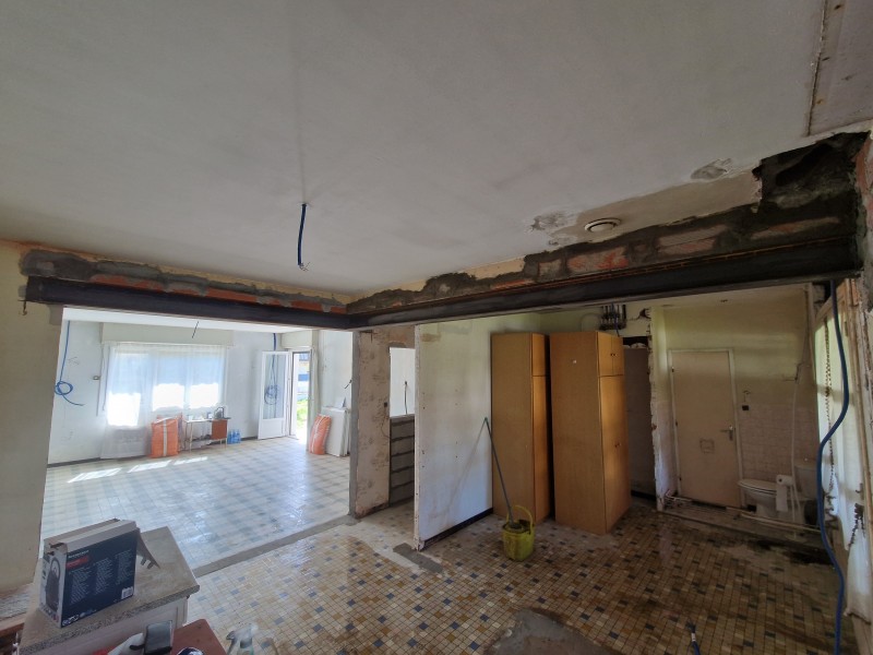 Ouverture dans un mur porteur avec utilisation de deux IPN encastrés sur Parentis-en-Born