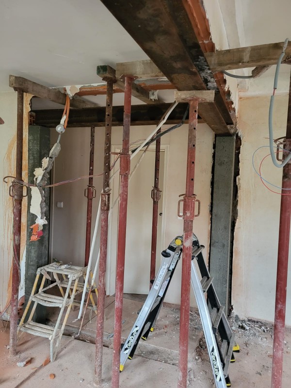 Création par Pierrick Thebault d’une ouverture avec croisement d'IPN sur un chantier situé à Mimizan