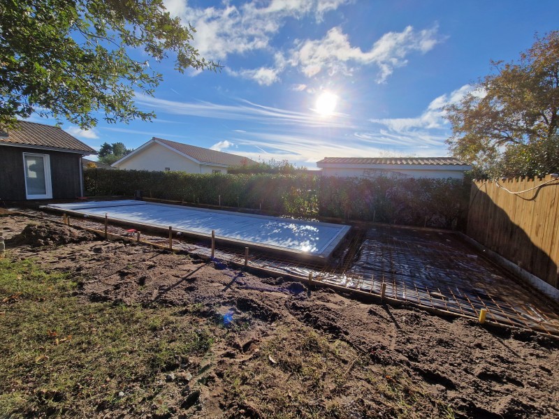 Pierrick Thebault réalise une terrasse en béton à La Teste-de-Buch