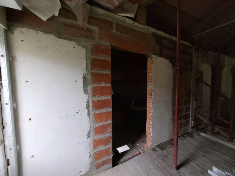 Travaux de rénovation intérieure d'une maison landaise située à Hostens