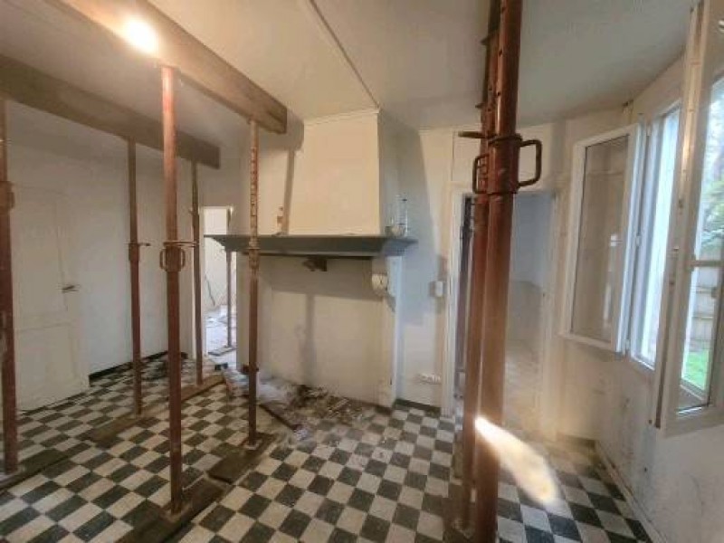 Démolition de deux murs porteur et d’un conduit de cheminée à Biscarrosse