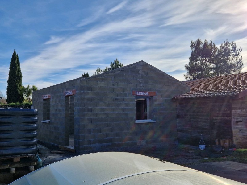 Projet d'agrandissement de garage en parpaing à Saint-Paul-en-Born