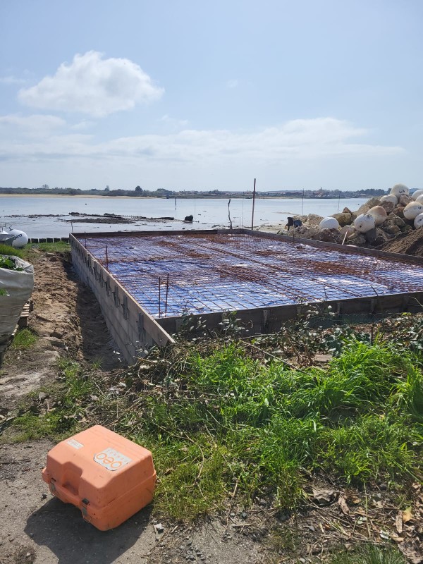 Dalle de cabane ostréicole en béton sur mesure à La Teste-de-Buch par Pierrick Thebault
