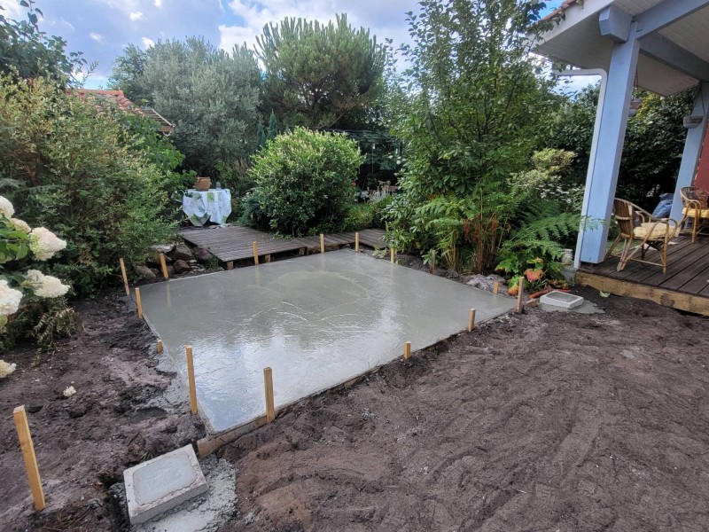 Construction d’une dalle en béton en renfort pour un jacuzzi