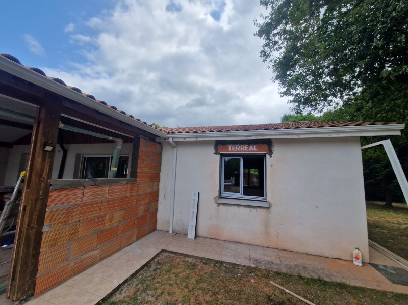 Rénovation avec isolation ITE pour une maison située à Pontenx-les-Forges par un professionnel