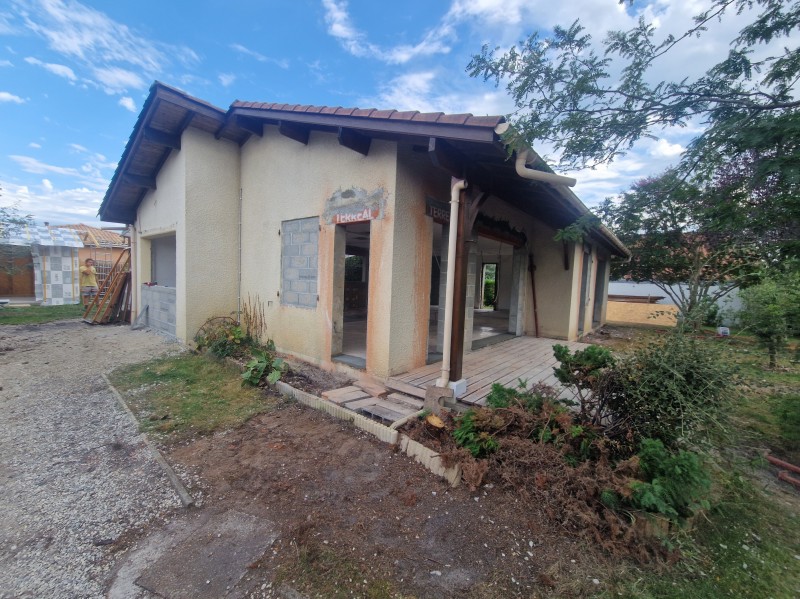 Rénovation complète sur mesure pour métamorphoser une maison ancienne à Sanguinet par un professionnel